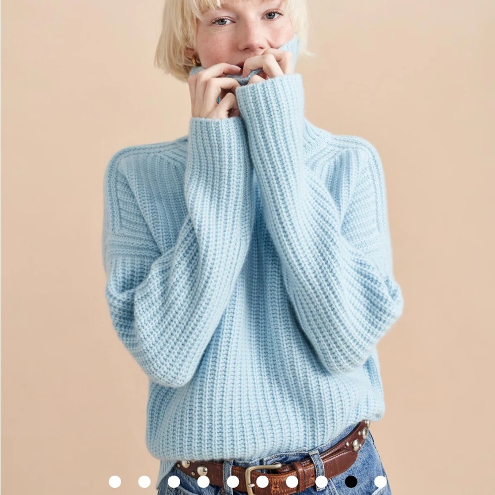 La ligne toujours turtleneck light blue